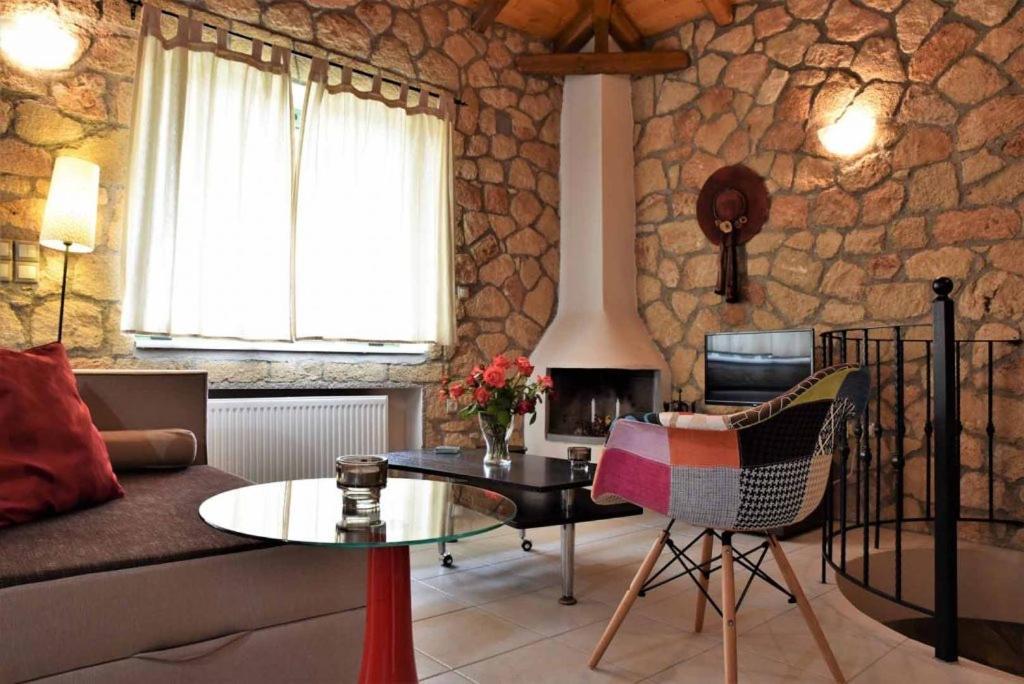 Messinian Horizons Apartment มาราโธโพลิส ภายนอก รูปภาพ