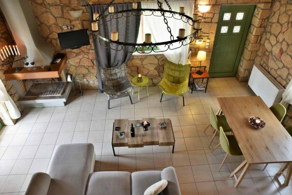 Messinian Horizons Apartment มาราโธโพลิส ภายนอก รูปภาพ