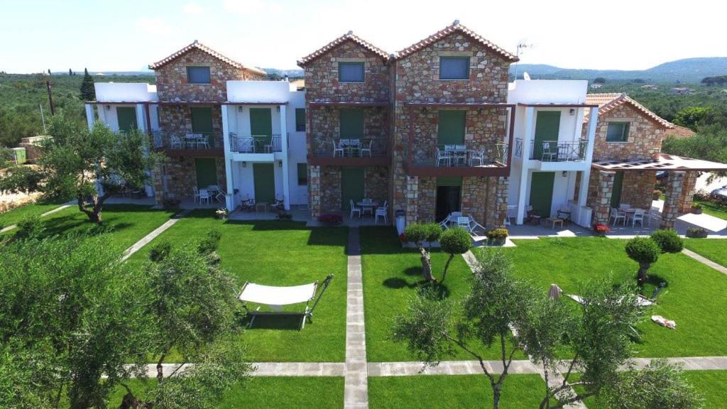 Messinian Horizons Apartment มาราโธโพลิส ภายนอก รูปภาพ